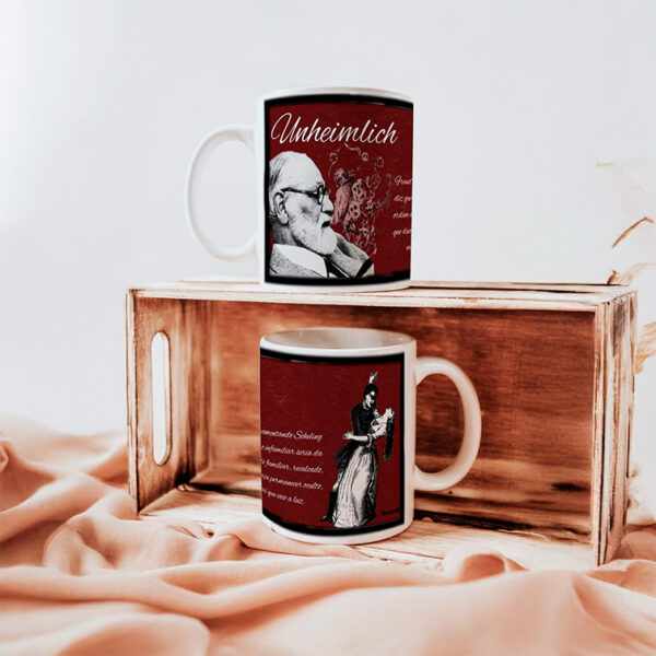 Caneca O Estranho Familiar